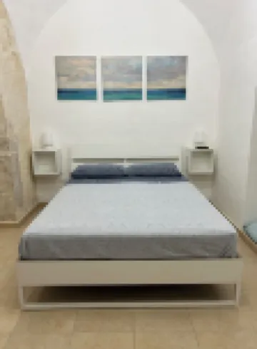 Like Once Upon a Time - Apartment within walking distance of Trani Castle and Cathedral