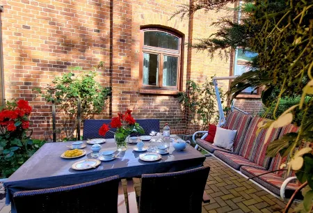 Ferienhaus in Einem Kleinem Dorf in der Natur. Umgeben von Wald und Seen Отели в г. Людвигслуст-Пархим