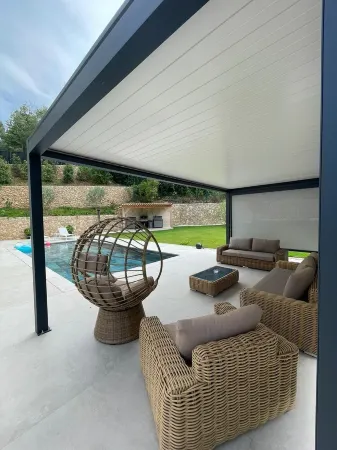 Superb villa for rent in Super Cannes