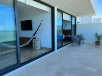 Luxury beachfront condo w/private jacuzzi Hotel a Dzemul