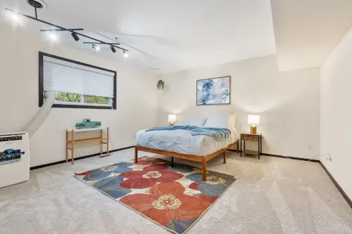 The Singing Willow - Spacious Retreat near Microsoft