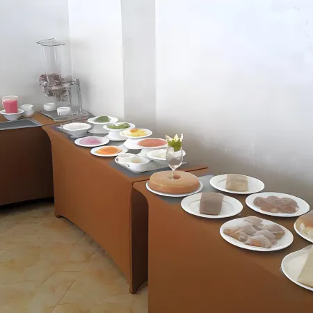 Marcen Addis Hotel Отели рядом с достопримечательностью «Пьяцца»