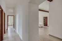 Authentic Corsica on the beach. 8-room apartment in family home.