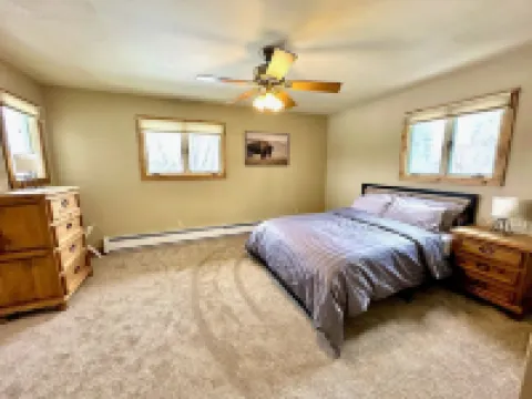 Beautiful Home Creekside