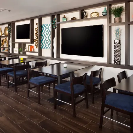 Hampton Inn & Suites Dallas / Downtown