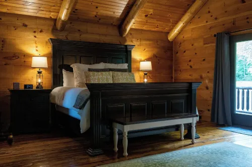 Luxurious Log Cabin Retreat: Your Private Getaway