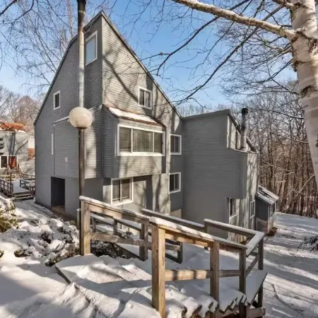 Spacious 4-bedroom townhome with amenities in Waterville Estates.