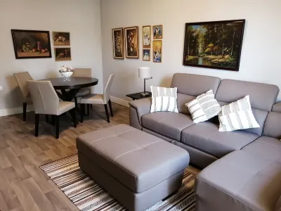 Achrafieh Chahrouri cozy apartment Hotels near Black Pearl Restaurant-Cafe