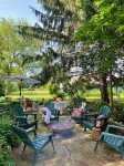 Step Inside a Magazine! Upscale Farmhouse on 3 acres. Hot Tub,Bocce Ball,Gardens