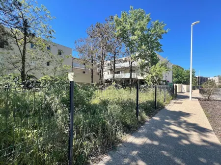 Peaceful seaside apartment Отели рядом с достопримечательностью «Vias Plage»