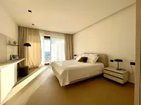 Meravigliosa Villa con Vista su Canale di Sicilia e Piscina a Sfioro