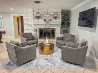 Spacious 5-bedroom Lakefront Family Retreat -Lake Placid