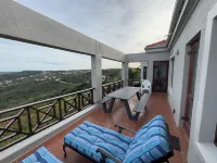 Castleton 19B Family friendly  apartment, in a secure resort, in Plettenberg Bay