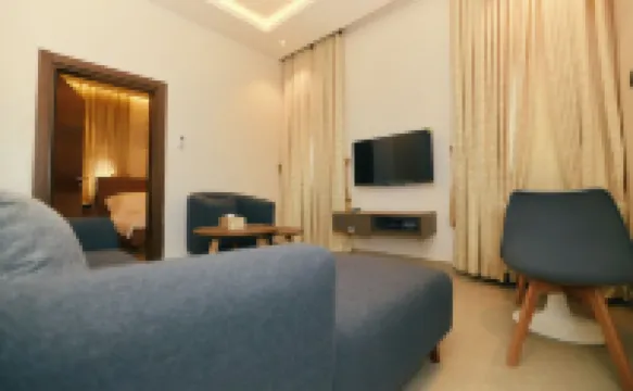 Serene 2-bedroom apartment in nice Abuja with AC, WiFi and 24/7 Power Supply