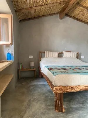 Stazzu Gallurese in the countryside, with a sea view and a stone's throw from the beach. Hotel in zona Porto Pollo