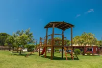 House with leisure facilities in a condominium.