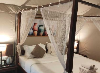 Goya Gate Beach Resort
