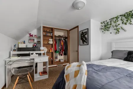 House blocks from the Fox River with access to Lake Winnebago. Easy I41 access.