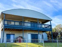 Holiday on Hero, Dog Friendly, outdoor SPA, 3 mins walk to the beach, fast Wifi