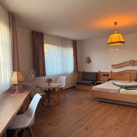 In & Out boarding house comfort room