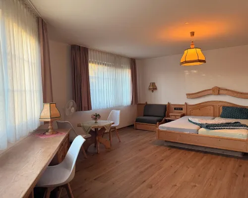 In & Out boarding house comfort room Hotels in Stolberg