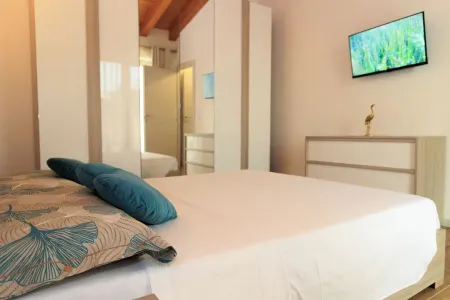 Apartment BLUE VIEW OF LAKE GARDA Отели в г. Сант-Амброджо-ди-Вальполичелла