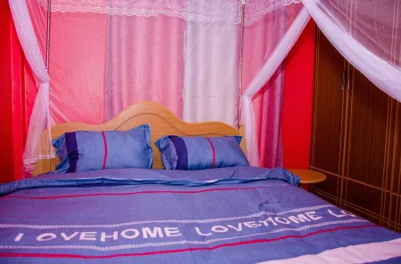 Comfy Homes Nanyuki - Pink House