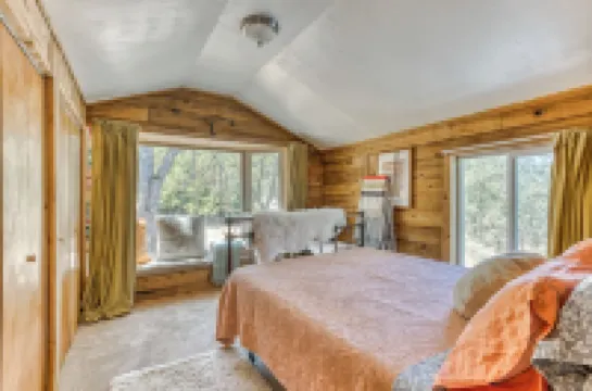 Cozy Cabin "Hygge" Getaway- Explore the Gorge