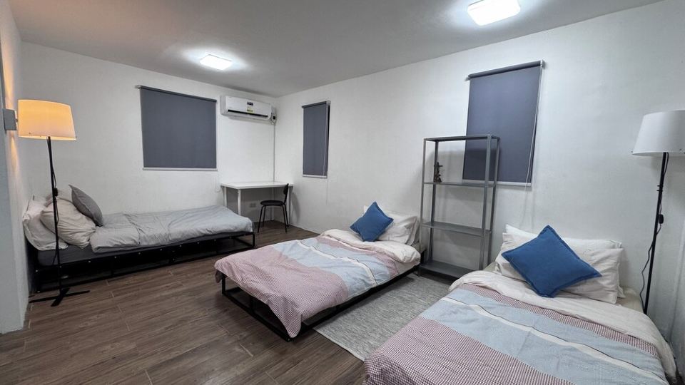 Perfect Staycation for Family and Friends, near the Beach and Islands.