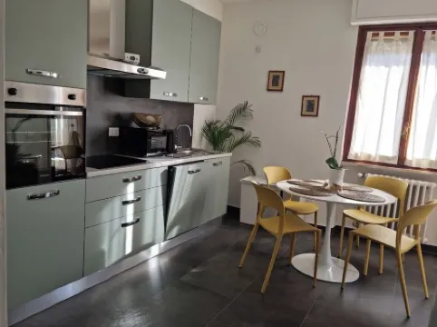 Sunbath House Pisa - Bright Appartament- Free Parking - Near Pisa Center