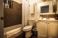 Chula Vista Cottage - Fully stocked, clean and central 1 bed, 1 bath in Tucson