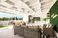 Pool house w/Playground, Mini Golf, King Bed