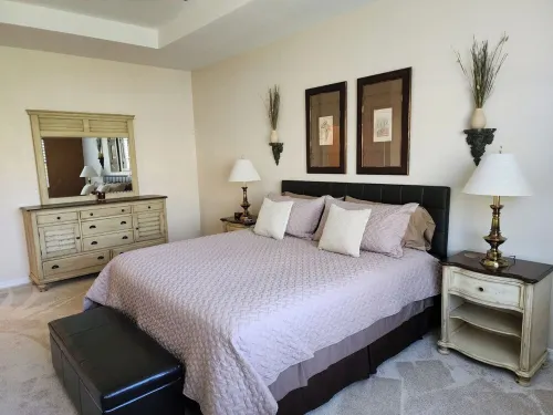 3-bedroom Townhome in Estero with easy access resort pool, pickleball WiFi, AC