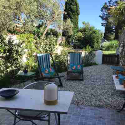 En Camargue Charmante Petite Maison Dans Résidence Calme et Sécurisée Hotel Exterior