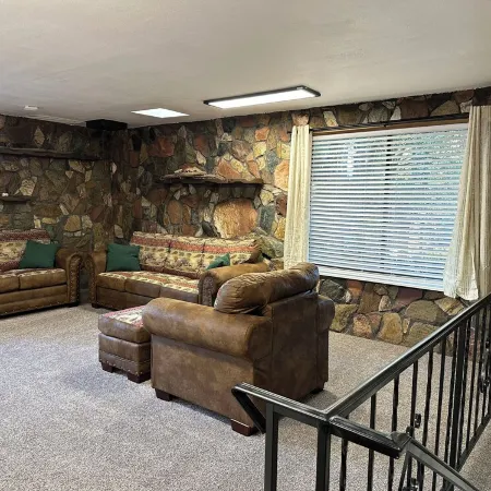 Charming 3-bedroom house with WiFi, AC in fabulous Prescott