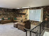 Charming 3-bedroom house with WiFi, AC in fabulous Prescott