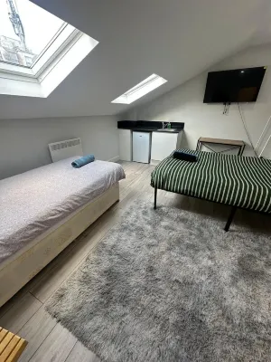 Bright Studio in Thornton Heat Hotels near Thornton Heath Railway Station