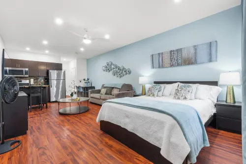 The Pearl Beachside Apartments on Hollywood Beach