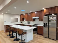 Fantastic 4-bedroom house in San Leandro Hotels in San Leandro