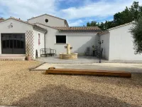 Belle Villa Contemporaine au Pied du Camp de César Hotel a Laudun