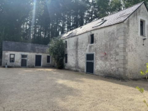 Charming Newly Renovated  Barnhouse in the heart of Enniskerry