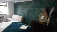gourock blissful apartment with 3 bedrooms - internet
