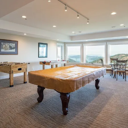 'Above It All'  a spacious sundrenched house with expansive deck and Epic views.