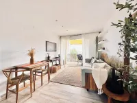 Calella downtown with swimming pool 100m from the beach Hotels in Camprodon