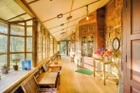 Leela Heritage Villa - Hot Springs
