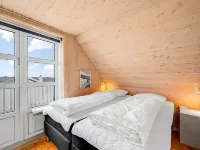 "Amandus" - 100m from the Sea