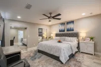 4Br Family Oasis - Game Room + Water View’s