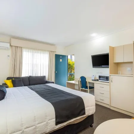 Comfort Inn All Seasons