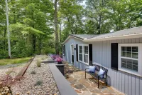 Bright Byrdstown Home w/ Views of Dale Hollow Lake - 3-Star