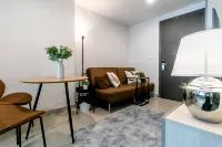 TC Contel at Bts Samrong